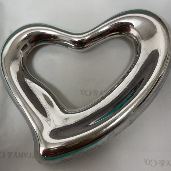 Women’s /Unisex Elsa Peretti Open Heart Buckle/❤️ - Picture 7 of 7